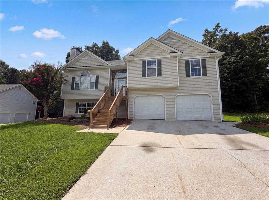 3 bedroom, 2 bathroom, 2,295 sq ft single family residence for sale at 59 Paradise Circle, Douglasville, GA 30134