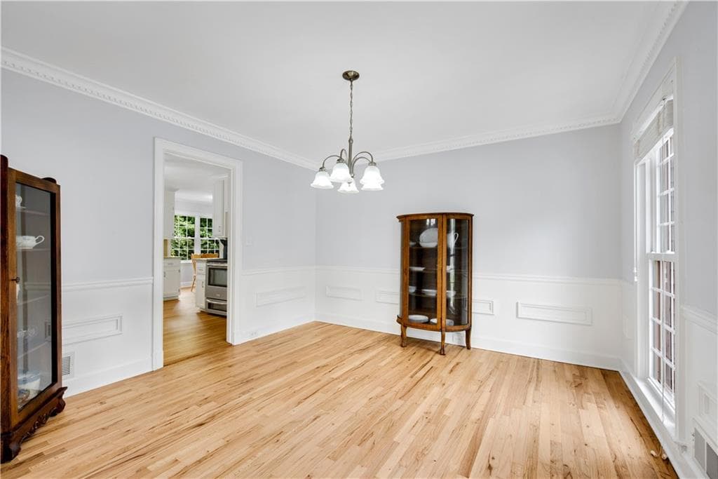 4 bedroom, 3 bathroom, 3,589 sq ft single family residence for sale at 5197 Riverhill Road, Marietta, GA 30068 — photo 6