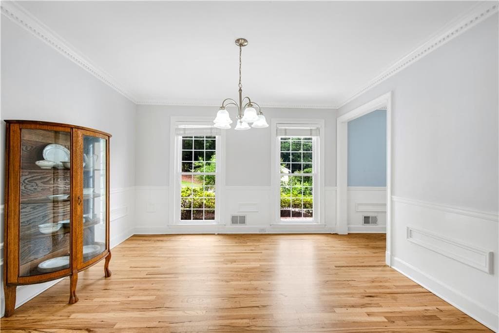 4 bedroom, 3 bathroom, 3,589 sq ft single family residence for sale at 5197 Riverhill Road, Marietta, GA 30068 — photo 8