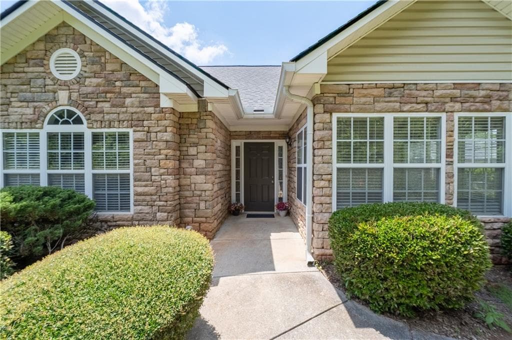 2 bedroom, 2 bathroom, 1,333 sq ft condominium for sale at 3708 Villa Springs Circle, Powder Springs, GA 30127 — photo 2
