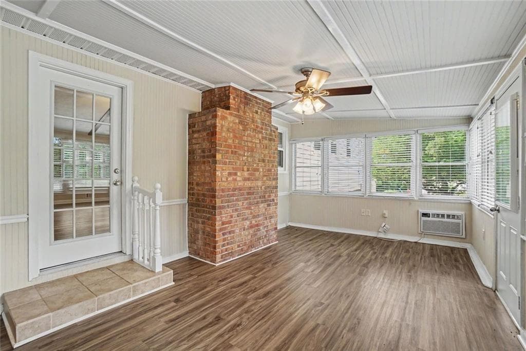 3 bedroom, 2 bathroom, 1,418 sq ft single family residence for sale at 1272 Oakwoods Drive, Woodstock, GA 30188 — photo 9