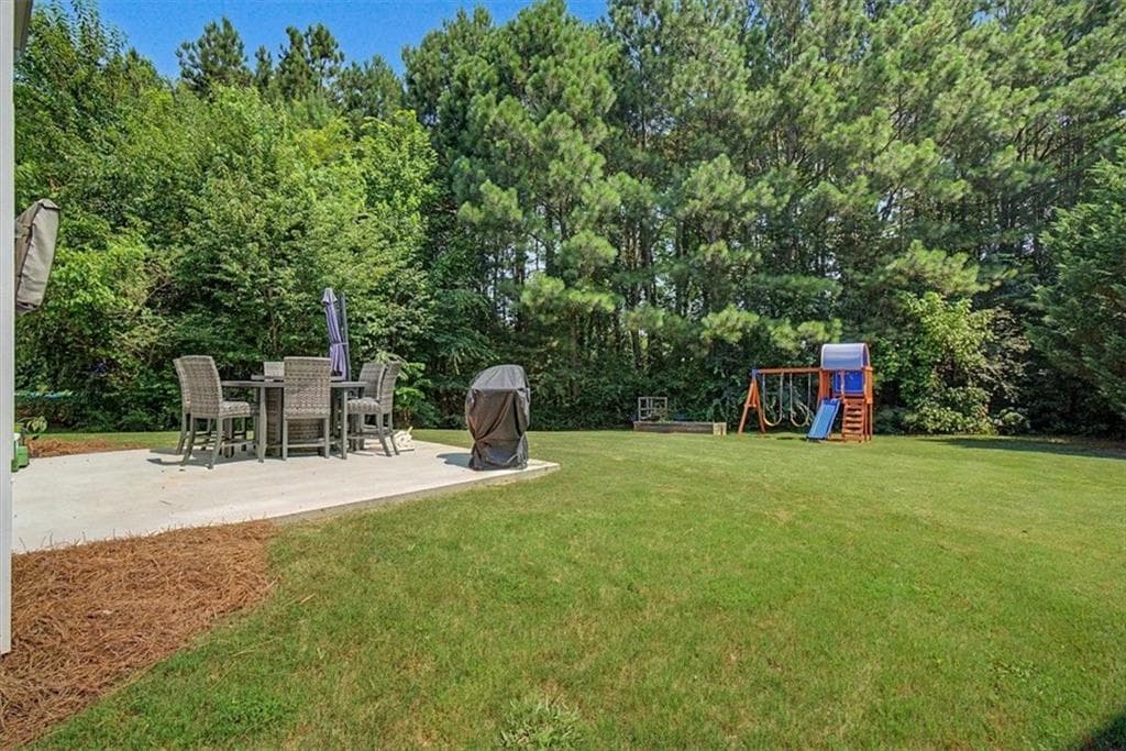 3 bedroom, 3 bathroom, 1,724 sq ft single family residence for sale at 22 Lila Way, Cartersville, GA 30120 — photo 3