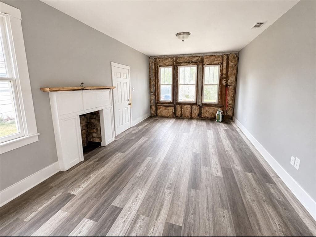 2 bedroom, 1 bathroom, 934 sq ft single family residence for sale at 1307 E 42nd Street, Savannah, GA 31404 — photo 5