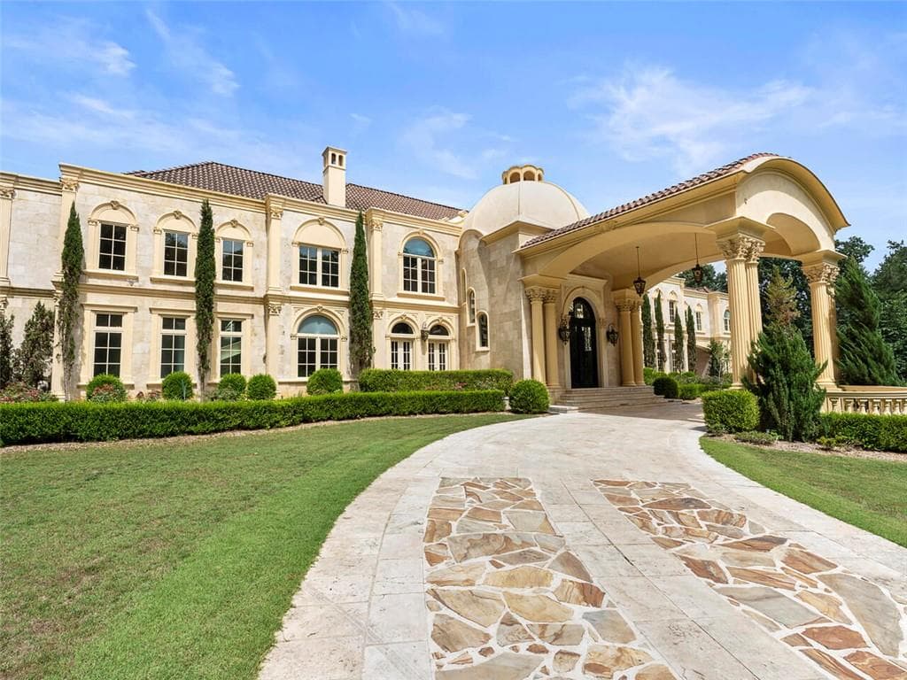 8 bedroom, 15 bathroom single family residence for rent at 6420 Riverside Drive, Sandy Springs, GA 30328 for $48,000 a month — photo 5