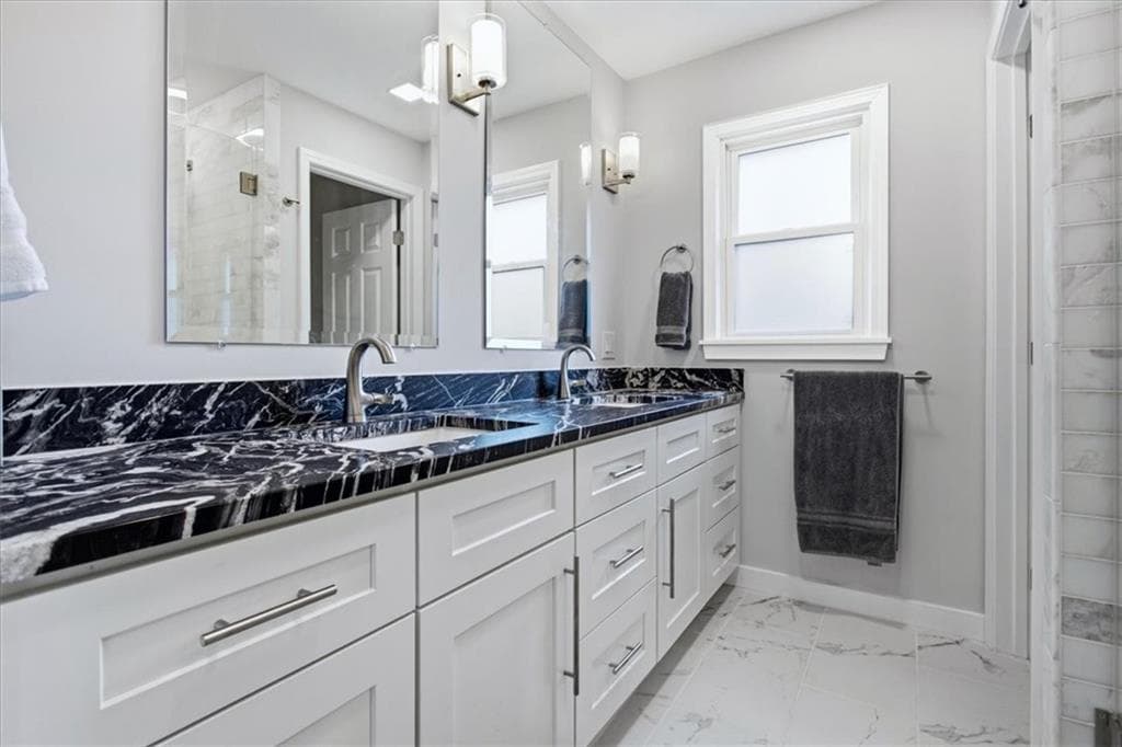 4 bedroom, 4 bathroom, 2,454 sq ft single family residence for sale at 8 Rhodes Drive, Marietta, GA 30068 — photo 9