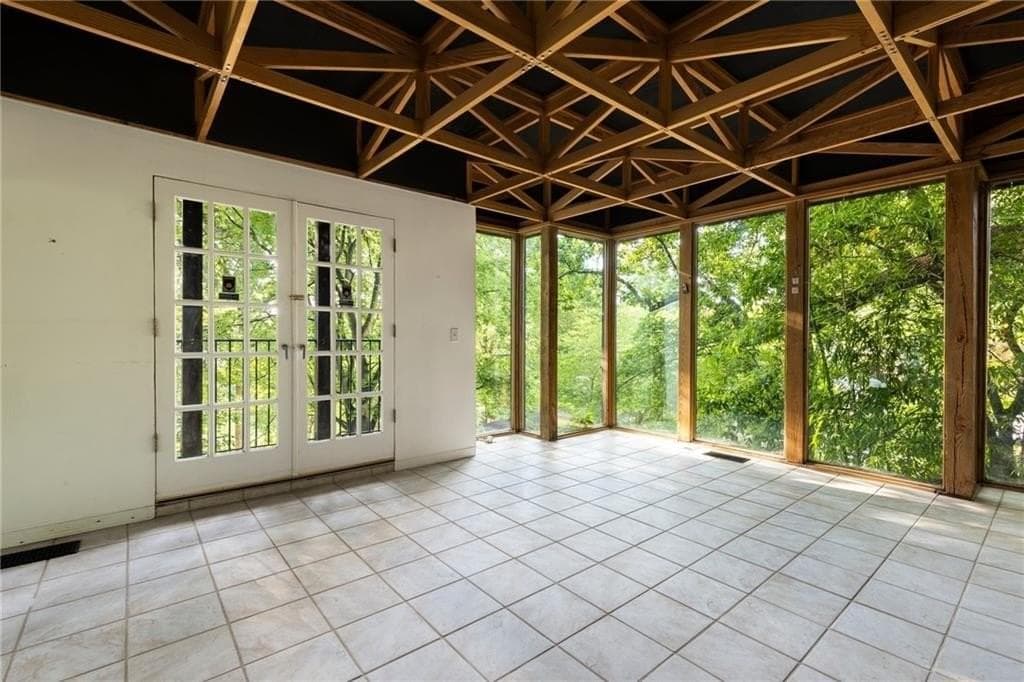 3 bedroom, 3 bathroom, 1,908 sq ft single family residence for sale at 930 Charles Allen Drive, Atlanta, GA 30309 — photo 2
