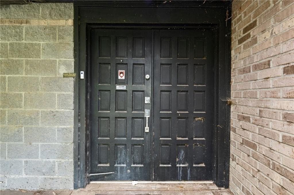 3 bedroom, 3 bathroom, 1,908 sq ft single family residence for sale at 930 Charles Allen Drive, Atlanta, GA 30309 — photo 8