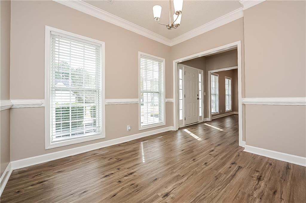 4 bedroom, 3 bathroom, 1,986 sq ft single family residence under contract at 257 Baldwin Court, Newnan, GA 30263 — photo 3