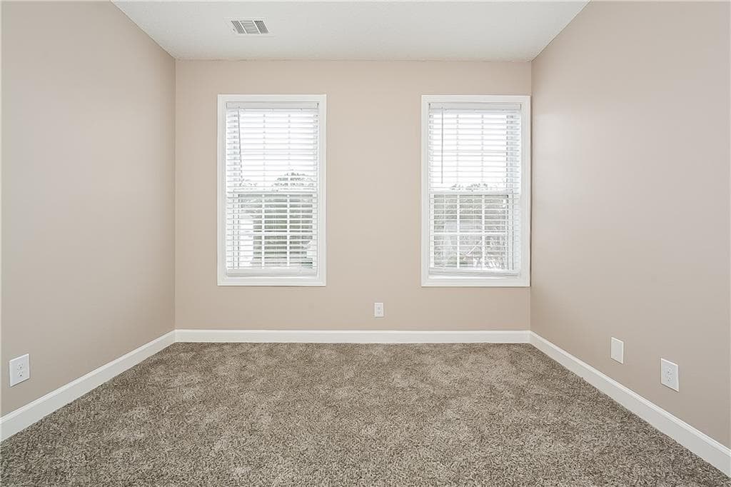 4 bedroom, 3 bathroom, 1,986 sq ft single family residence under contract at 257 Baldwin Court, Newnan, GA 30263 — photo 7