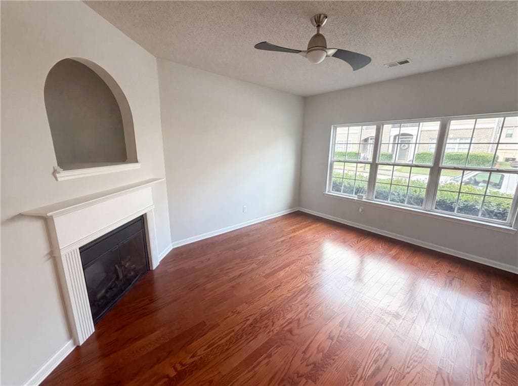 2 bedroom, 3 bathroom, 1,730 sq ft townhouse for sale at 7553 Rutgers Circle, Fairburn, GA 30213 — photo 3