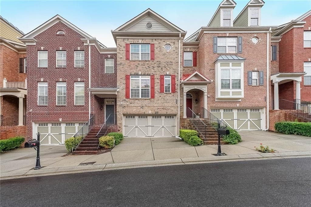4 bedroom, 4 bathroom, 3,437 sq ft townhouse sold at 5805 Norfolk Chase Road, Peachtree Corners, GA 30092