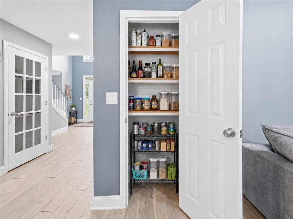 4 bedroom, 3 bathroom, 2,619 sq ft single family residence for sale at 2228 Duck Hollow Drive, Kennesaw, GA 30152 — photo 10