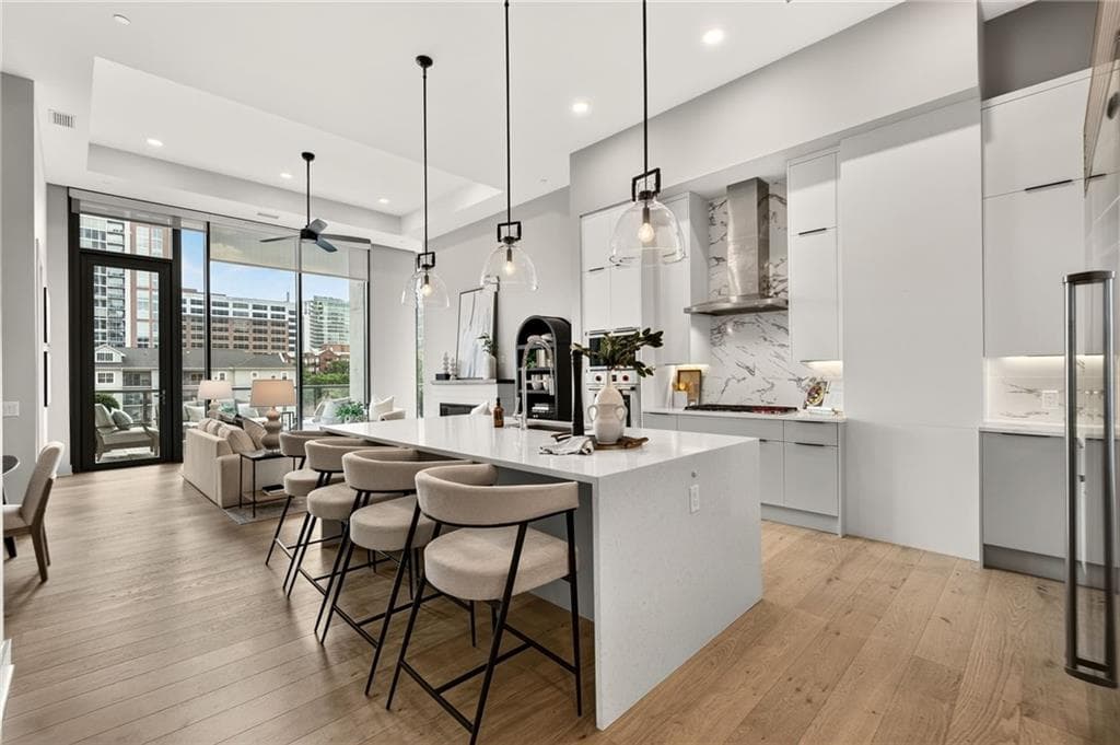 2 bedroom, 3 bathroom, 1,923 sq ft condominium for sale at 40 12th Street 806, Atlanta, GA 30309