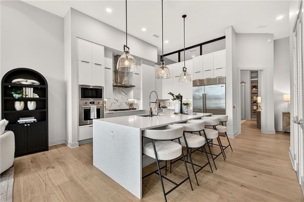2 bedroom, 3 bathroom, 1,923 sq ft condominium for sale at 40 12th Street 806, Atlanta, GA 30309 — photo 3