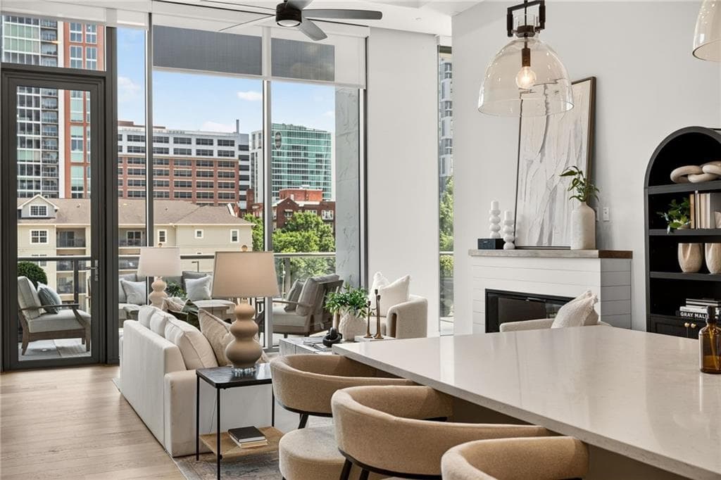 2 bedroom, 3 bathroom, 1,923 sq ft condominium for sale at 40 12th Street 806, Atlanta, GA 30309 — photo 6