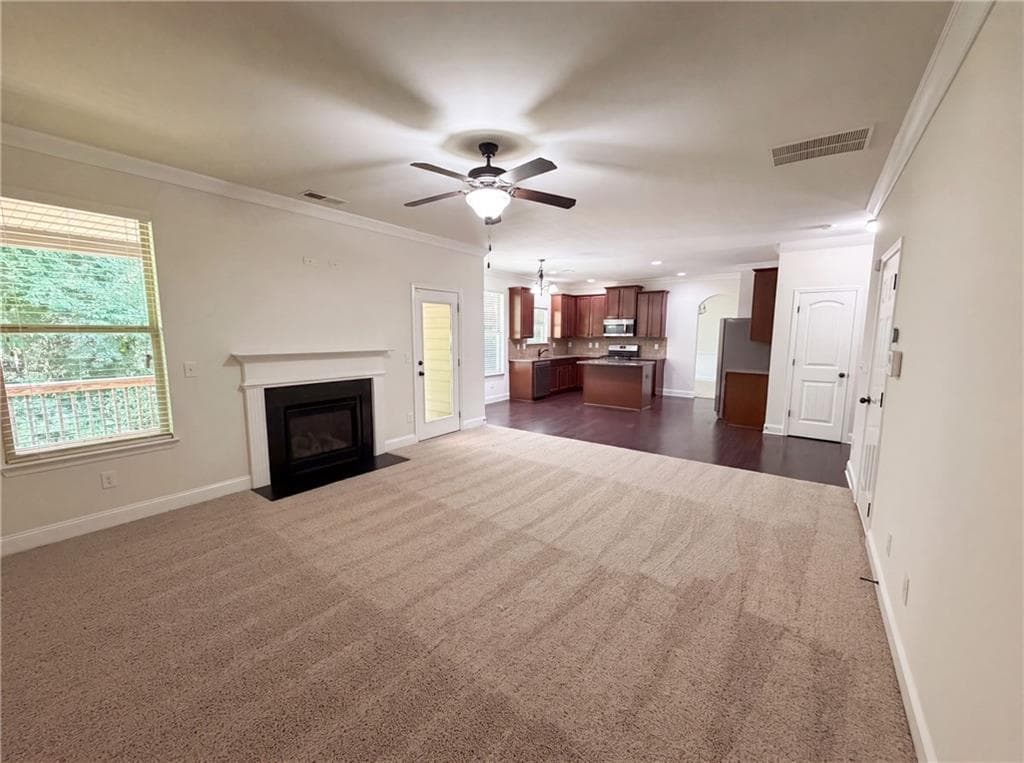 4 bedroom, 2 bathroom, 2,685 sq ft single family residence for sale at 2321 Willow Shade Lane, Loganville, GA 30052 — photo 3