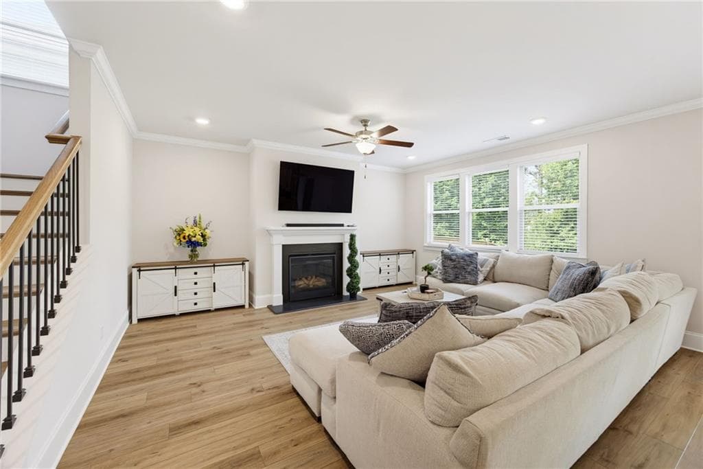 5 bedroom, 4 bathroom, 3,104 sq ft single family residence for sale at 518 Cunninghame Court, Peachtree City, GA 30269 — photo 7
