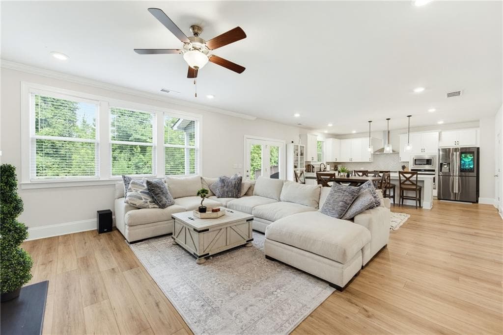 5 bedroom, 4 bathroom, 3,104 sq ft single family residence for sale at 518 Cunninghame Court, Peachtree City, GA 30269 — photo 10