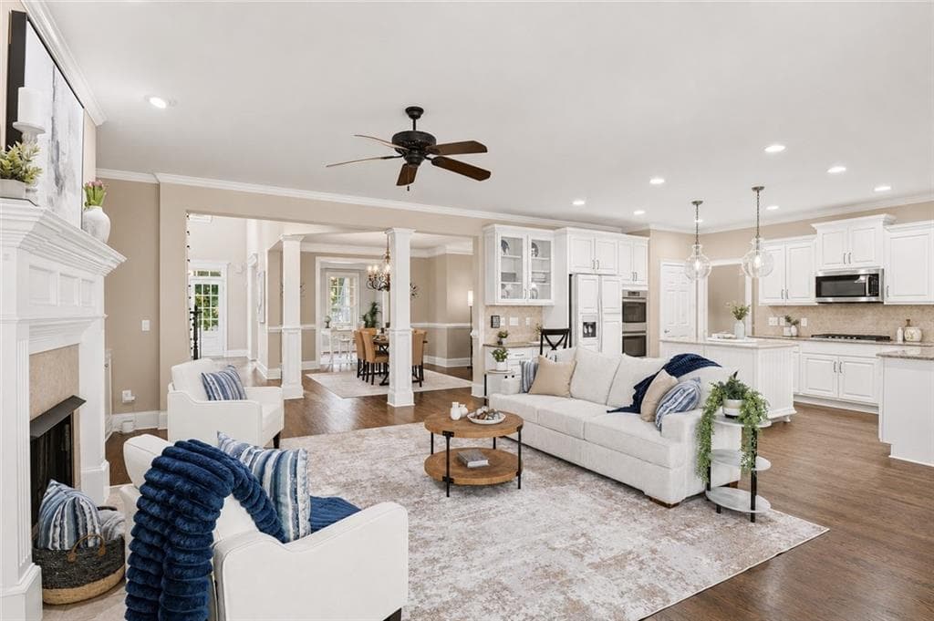5 bedroom, 6 bathroom, 5,290 sq ft single family residence for sale at 5069 Tarry Glen Drive, Suwanee, GA 30024 — photo 7