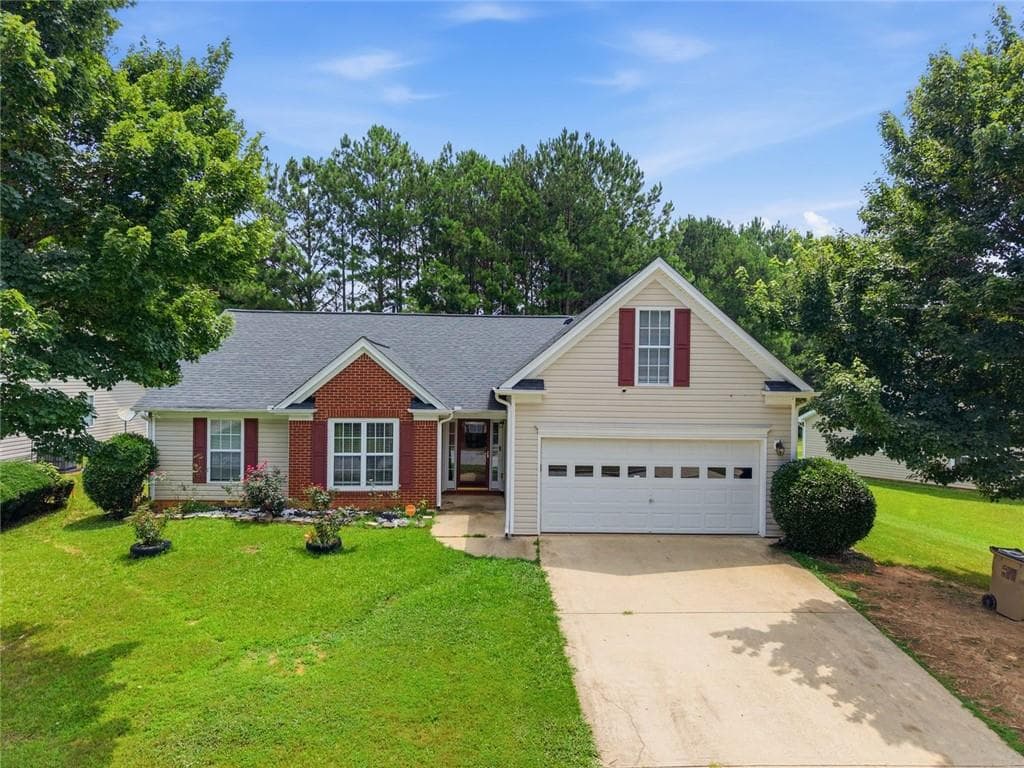 4 bedroom, 3 bathroom, 2,356 sq ft single family residence sold at 1295 Silverstone Trail, Jonesboro, GA 30238