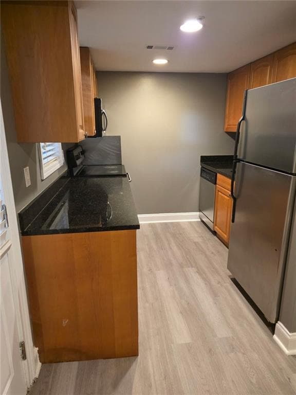 2 bedroom, 2 bathroom, 986 sq ft condominium for rent at 127 Rondak Circle, Smyrna, GA 30080 for $1,700 a month — photo 5
