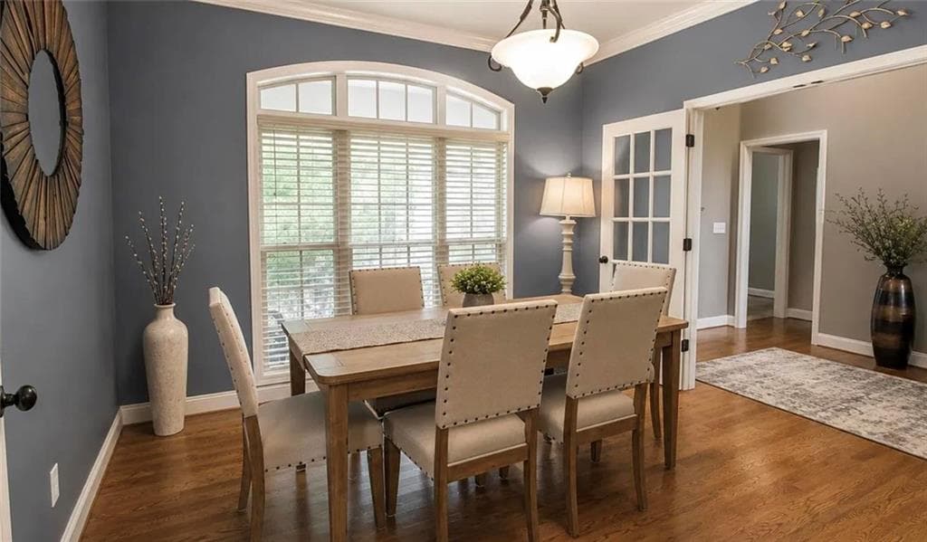 7 bedroom, 5 bathroom, 4,600 sq ft single family residence for rent at 920 Hillyer High, Anniston, AL 36207 for $3,000 a month — photo 4