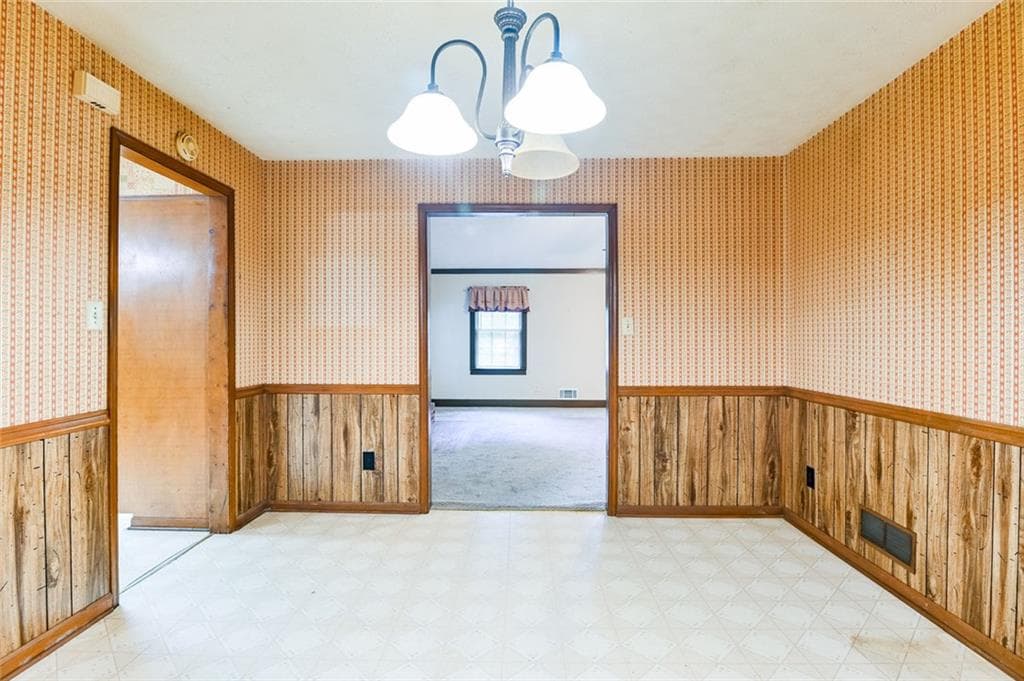 4 bedroom, 2 bathroom, 2,360 sq ft single family residence for sale at 1509 Chandler Road, Lawrenceville, GA 30045 — photo 8