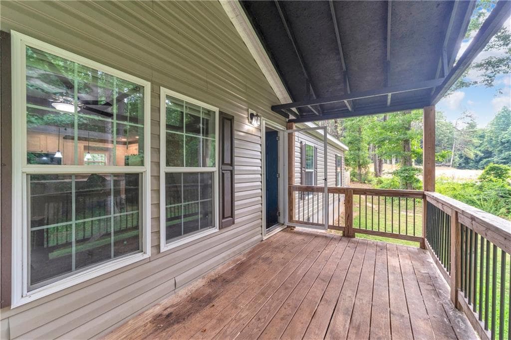 4 bedroom, 2 bathroom, 1,960 sq ft single family residence for sale at 81 Jarrett Lane, Gillsville, GA 30543 — photo 5