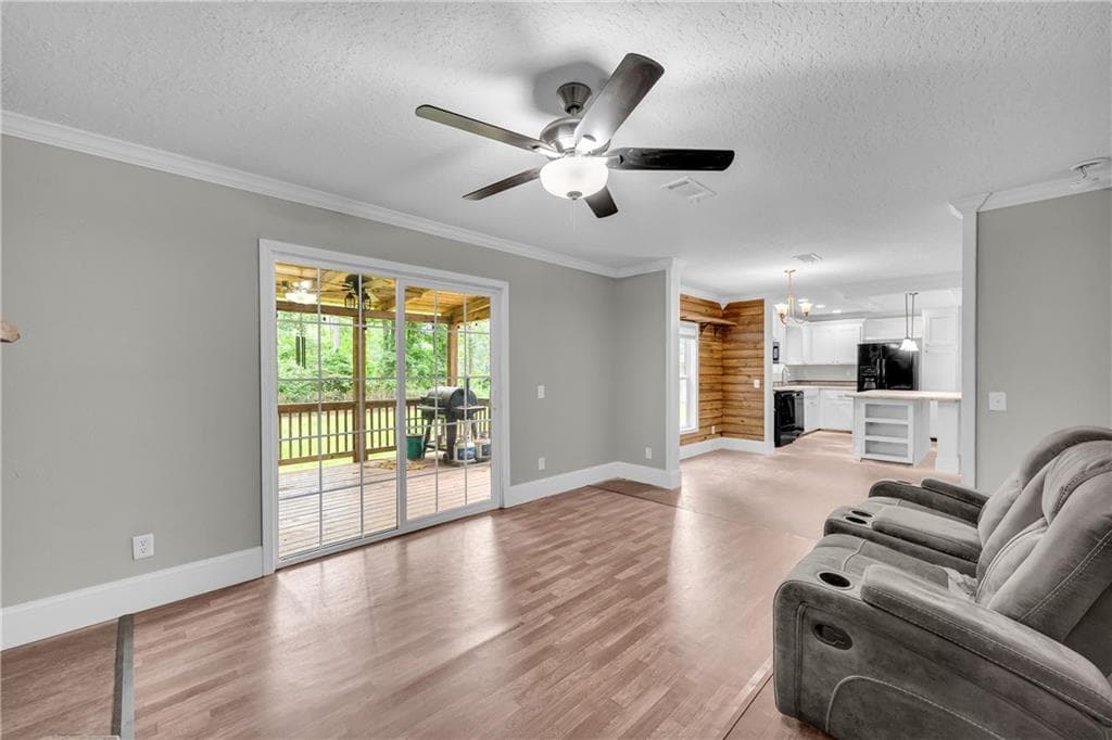 4 bedroom, 2 bathroom, 1,960 sq ft single family residence for sale at 81 Jarrett Lane, Gillsville, GA 30543 — photo 8