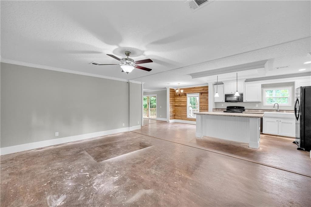 4 bedroom, 2 bathroom, 1,960 sq ft single family residence for sale at 81 Jarrett Lane, Gillsville, GA 30543 — photo 9