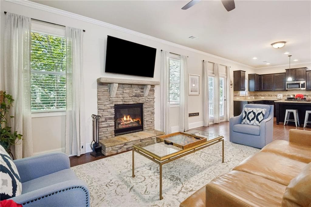 3 bedroom, 4 bathroom, 2,208 sq ft single family residence for sale at 6904 Big Sky Drive, Flowery Branch, GA 30542 — photo 8