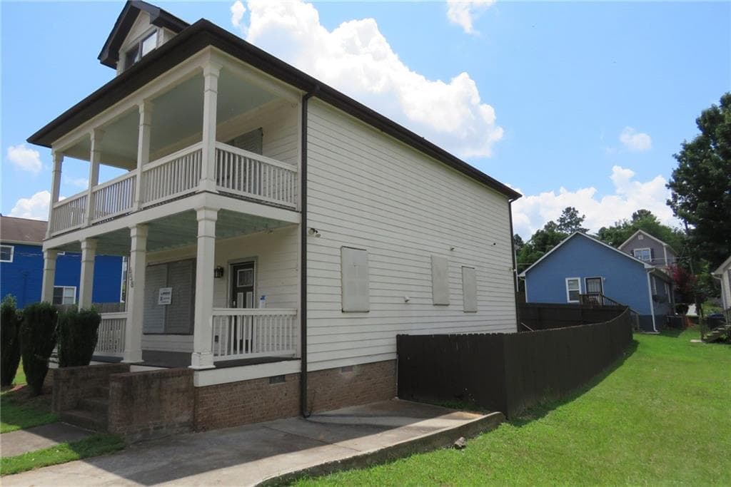 3 bedroom, 3 bathroom, 2,040 sq ft single family residence under contract at 658 Magnolia Street, Atlanta, GA 30314 — photo 2