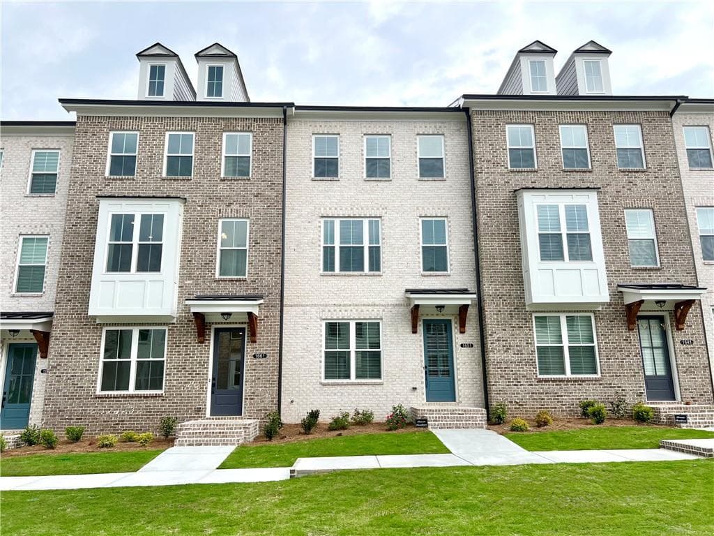 3 bedroom, 4 bathroom, 1,893 sq ft townhouse for rent at 1651 Wellborn Walk, Suwanee, GA 30024 for $2,850 a month