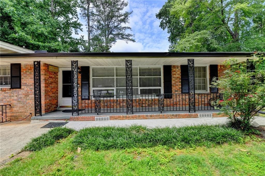 5 bedroom, 3 bathroom, 2,650 sq ft single family residence for sale at 3900 Greystone Court, Stone Mountain, GA 30083 — photo 3