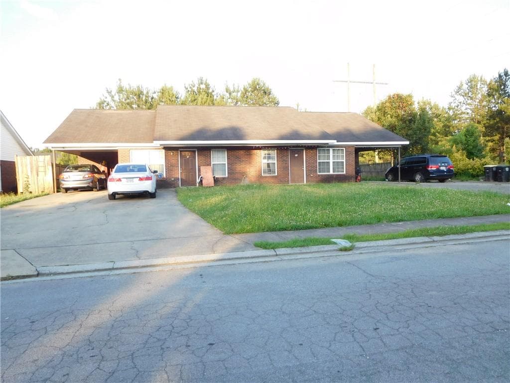 duplex under contract at 9 - 11 Tiger Lane, Rome, GA 30165