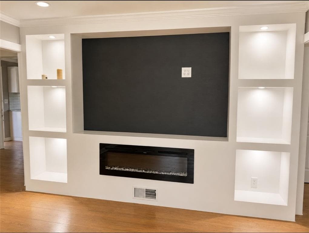 4 bedroom, 2 bathroom, 1,646 sq ft single family residence for sale at 481 Hammond Drive, Atlanta, GA 30328 — photo 5