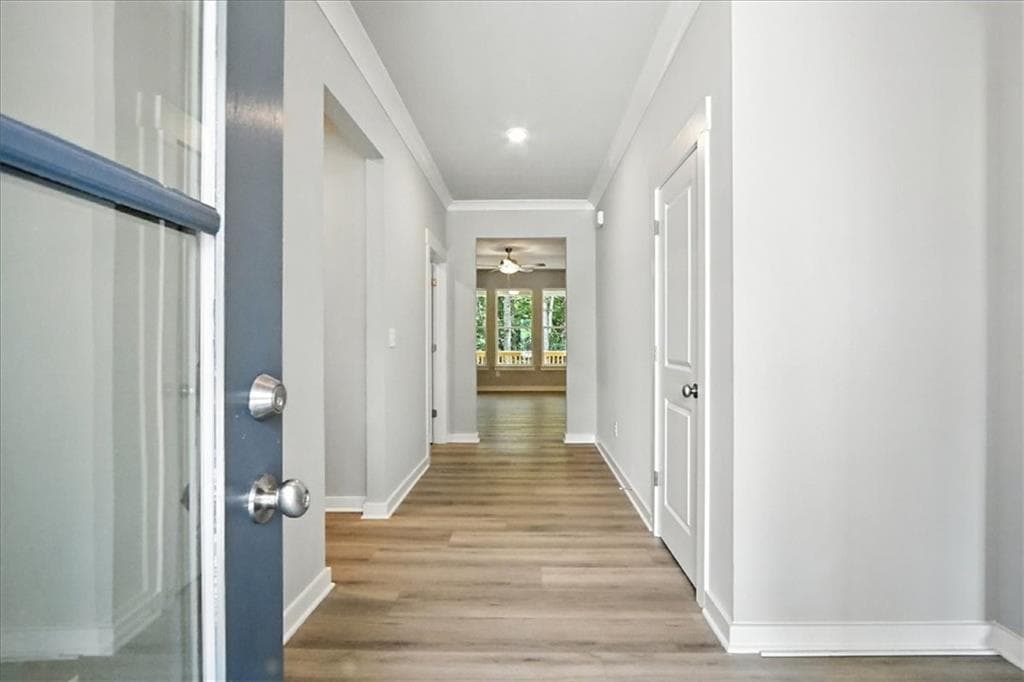 4 bedroom, 3 bathroom, 2,300 sq ft single family residence under contract at 4022 Links Blvd, Jefferson, GA 30549 — photo 2