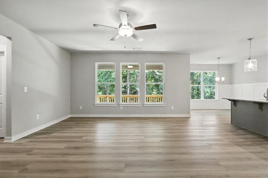 4 bedroom, 3 bathroom, 2,300 sq ft single family residence under contract at 4022 Links Blvd, Jefferson, GA 30549 — photo 7