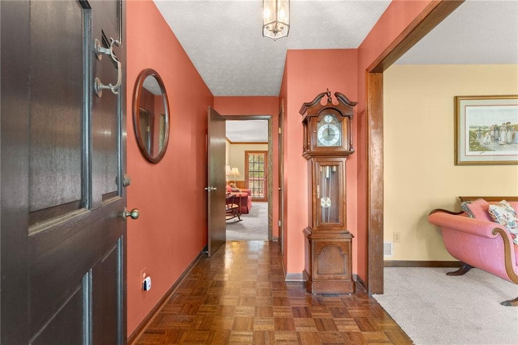 3 bedroom, 2 bathroom, 2,460 sq ft single family residence for sale at 1155 Lakeridge Court, Grayson, GA 30017 — photo 5