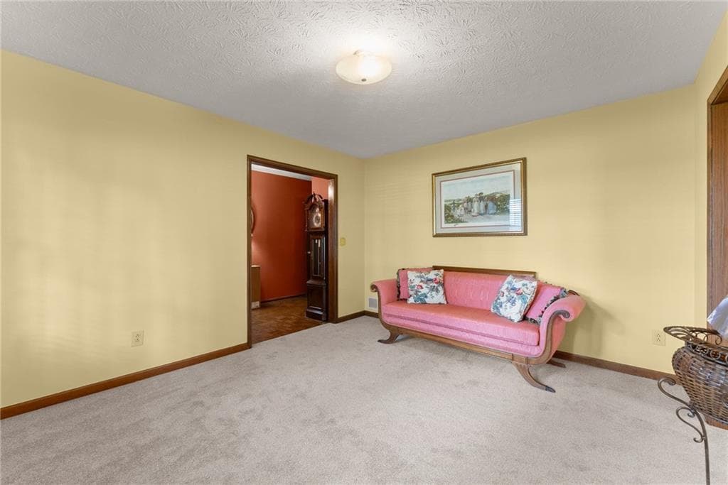 3 bedroom, 2 bathroom, 2,460 sq ft single family residence for sale at 1155 Lakeridge Court, Grayson, GA 30017 — photo 10
