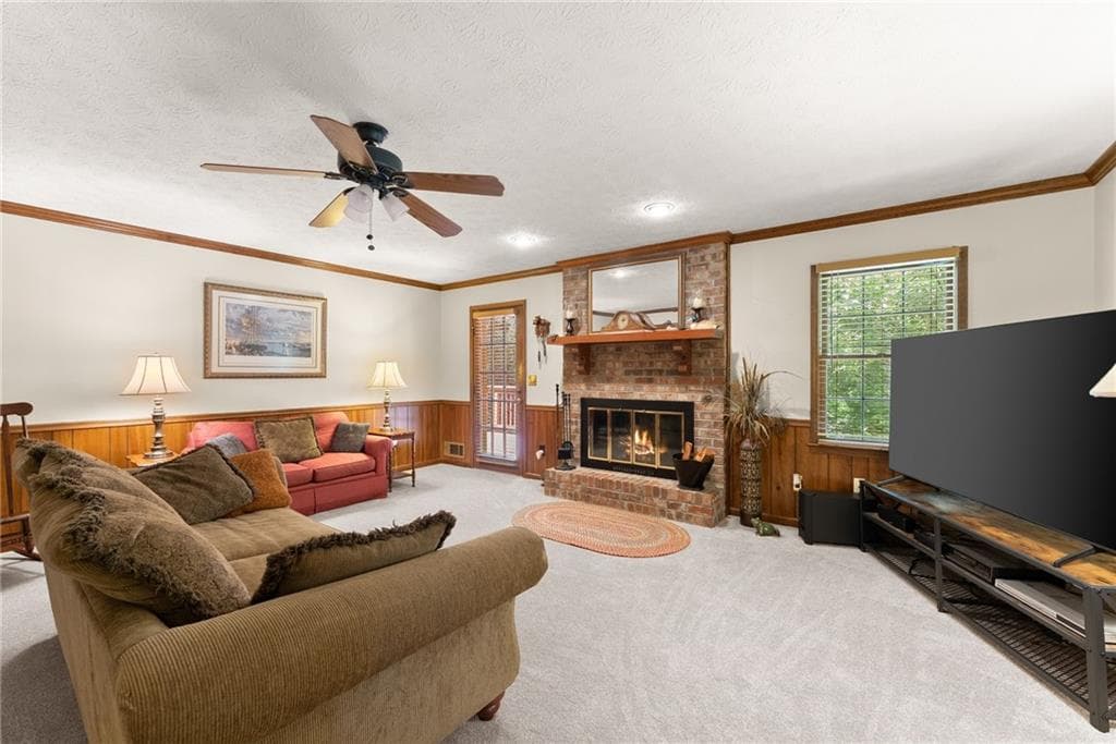3 bedroom, 2 bathroom, 2,460 sq ft single family residence for sale at 1155 Lakeridge Court, Grayson, GA 30017 — photo 7