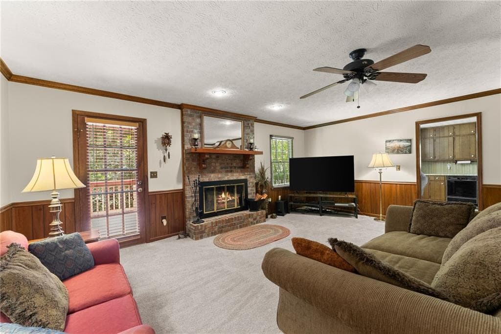 3 bedroom, 2 bathroom, 2,460 sq ft single family residence for sale at 1155 Lakeridge Court, Grayson, GA 30017 — photo 6