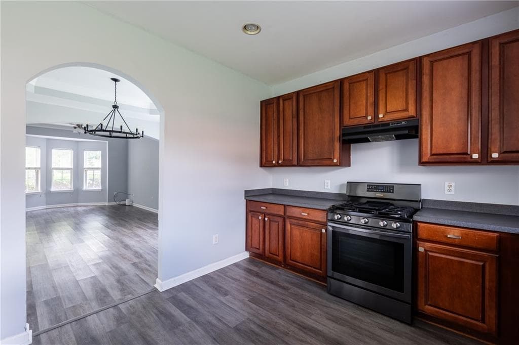 4 bedroom, 3 bathroom, 2,336 sq ft single family residence for rent at 7702 Parkside Drive, Lithia Springs, GA 30122 for $2,250 a month — photo 4