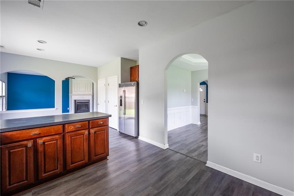 4 bedroom, 3 bathroom, 2,336 sq ft single family residence for rent at 7702 Parkside Drive, Lithia Springs, GA 30122 for $2,250 a month — photo 5