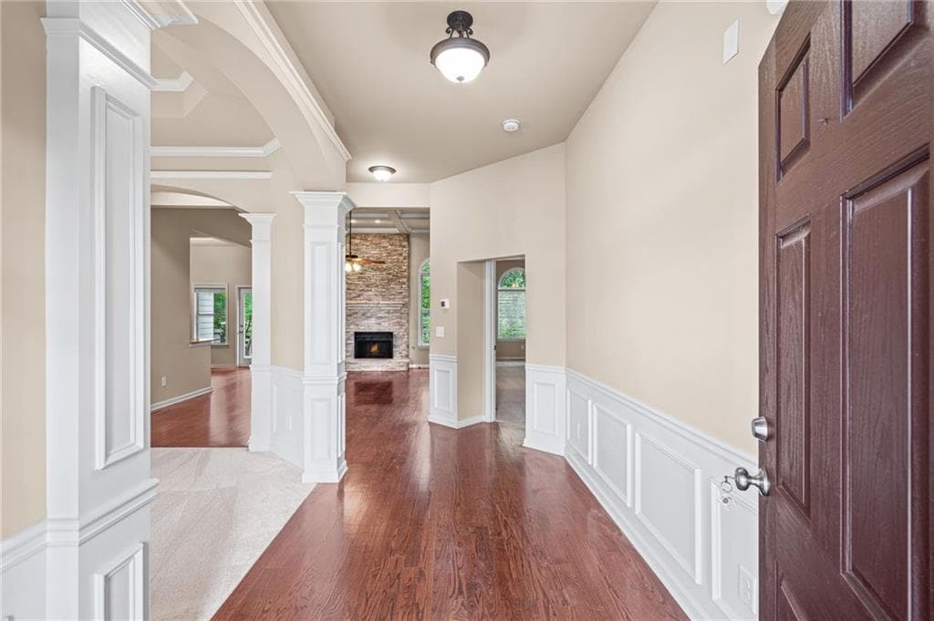 4 bedroom, 3 bathroom, 2,212 sq ft single family residence for sale at 4615 Hereford Court, Cumming, GA 30041 — photo 4