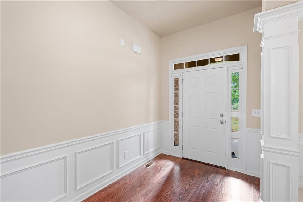 4 bedroom, 3 bathroom, 2,212 sq ft single family residence for sale at 4615 Hereford Court, Cumming, GA 30041 — photo 5