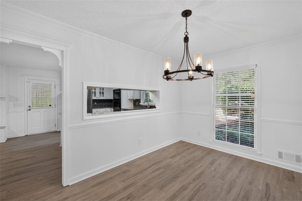 3 bedroom, 2 bathroom, 1,714 sq ft single family residence under contract at 3705 Arrowhead Place, Gainesville, GA 30506 — photo 9
