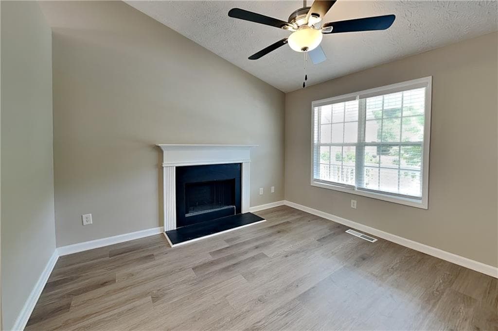 3 bedroom, 2 bathroom, 1,200 sq ft single family residence for rent at 110 Rockefeller Lane, Dallas, GA 30157 for $1,725 a month — photo 3