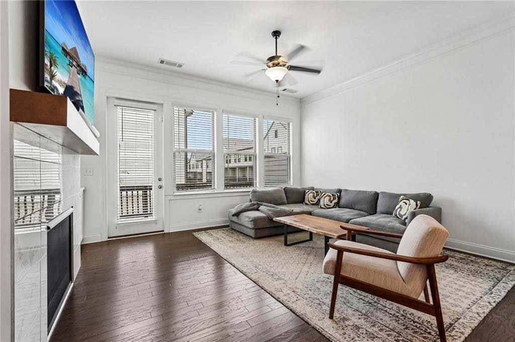 3 bedroom, 4 bathroom, 2,364 sq ft townhouse for sale at 2474 Figaro Drive, Atlanta, GA 30339 — photo 5