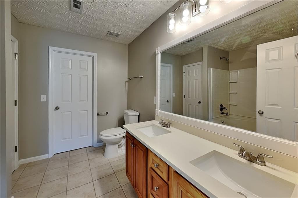 3 bedroom, 3 bathroom, 2,358 sq ft single family residence for rent at 231 Waterbury Way, Douglasville, GA 30134 for $2,075 a month — photo 9